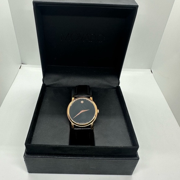 Movado Museum Classic - Rose Tone